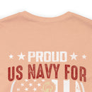 Maternal Navy Pride: 'Proud US Navy Mom' Military Design T-Shirt