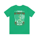 Maternal Navy Pride: 'Proud US Navy Mom' Military Design T-Shirt