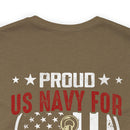Maternal Navy Pride: 'Proud US Navy Mom' Military Design T-Shirt