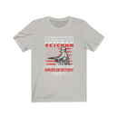 US Military Never Underestimate The Power Of An Old Man Veteran Unisex Short Sleeve Shirt.