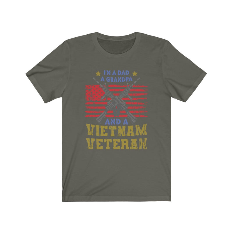 US Military I'M A Dad A Grandpa Veteran Unisex Short Sleeve Shirt.