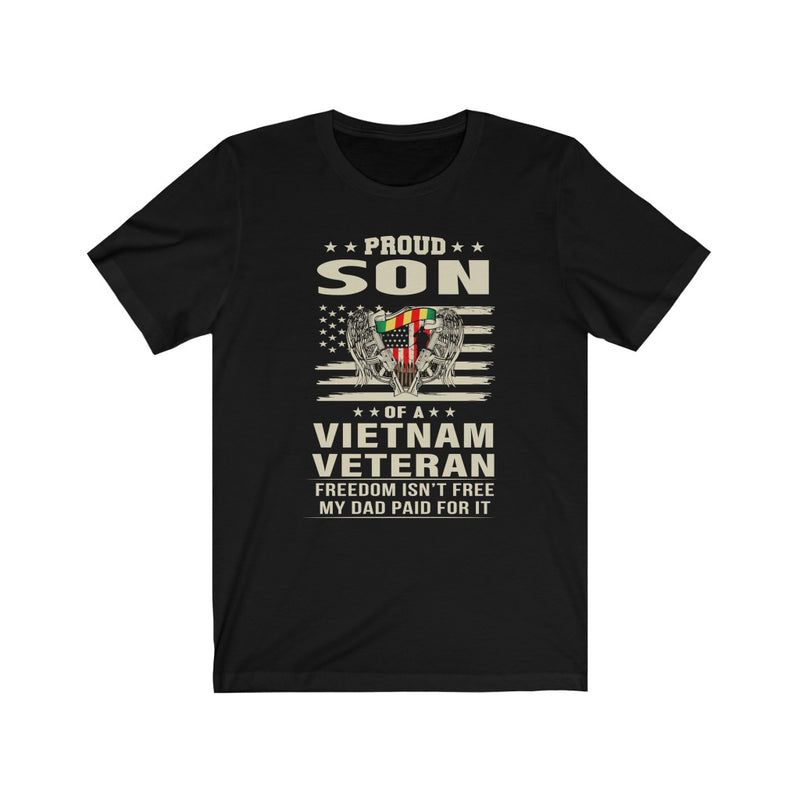 US Military Proud Son Of a Vietnam Veteran Unisex Short Sleeve Shirt.