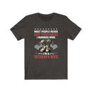 US Military I'M A Veteran Wife Military Unisex Short Sleeve Shirt.