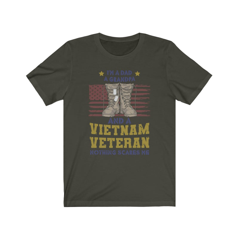 US Military A Dad A Grandpa A Vietnam Veteran Unisex Short Sleeve Shirt.